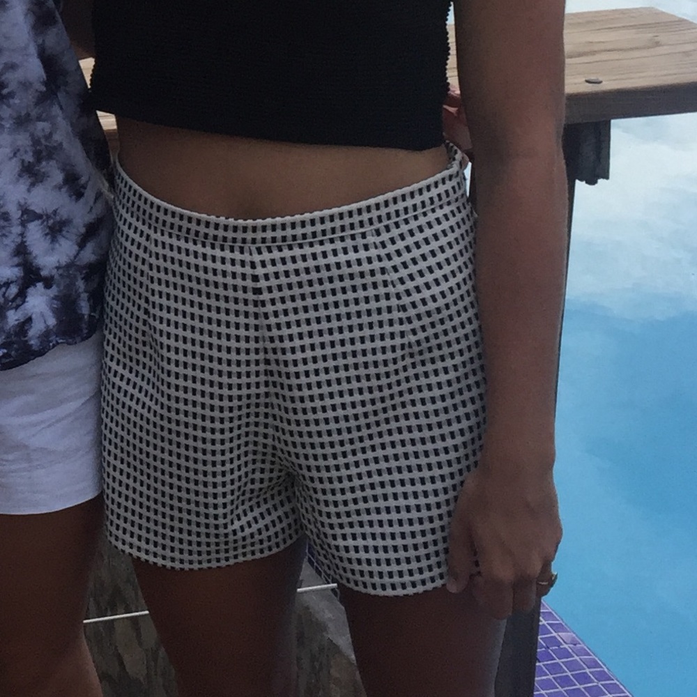 Gianni Bini Black and White High Waisted Shorts